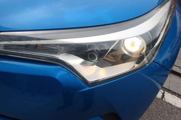 Used Toyota IZOA 2018 2.0L Yichi Edition China V Standard