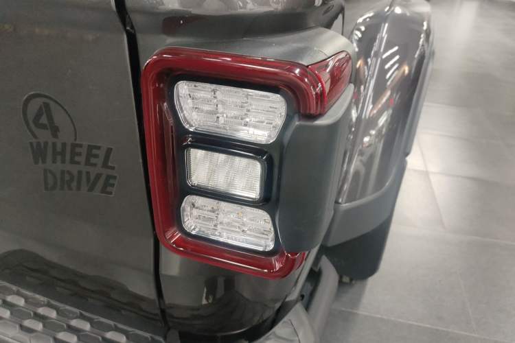 Used Jeep Gladiator 2022 3.6L Pioneer Edition