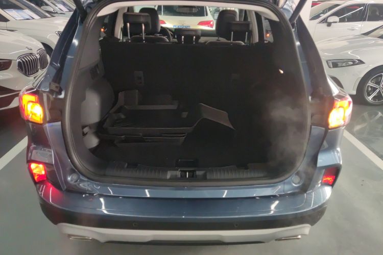 Used Ford Escape 2024 EcoBoost 245 Two-Wheel-Drive Titanium Edition
