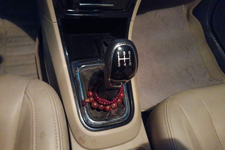 Used Chery E3 2015 1.5L Manual ZhiShang Model