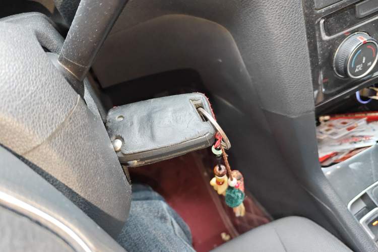 Used Volkswagen Golf Sportsvan 2016 230TSI Automatic Trend Edition
