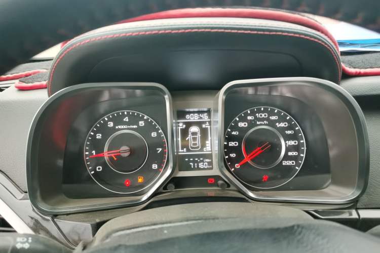 Used Zotye Domy X5 2017 Classic Edition 1.5T Manual Luxury Model
