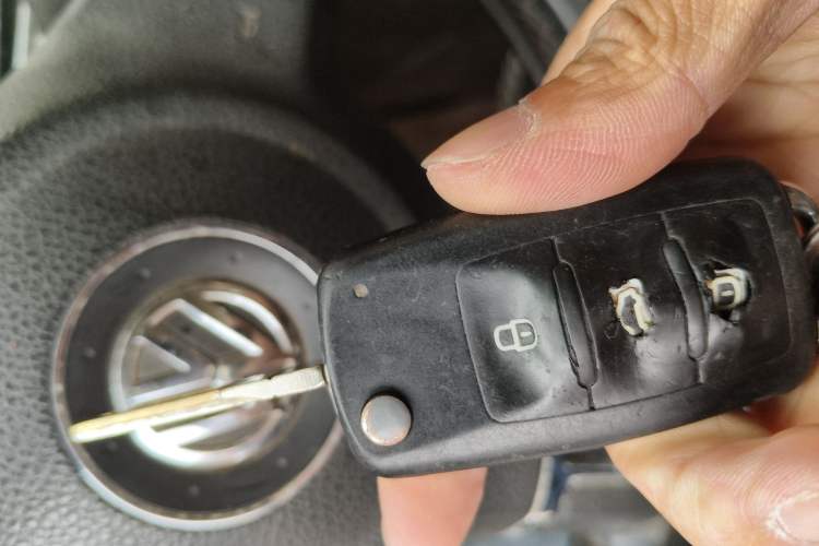 Used Volkswagen Bora 2014 1.6L Manual Comfort Model Vehicle Key