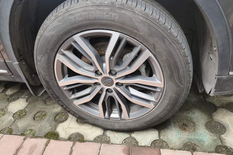 Used Geely Auto Emgrand X7 Sport 2020 1.8TD DCT ZhiZun PRO
