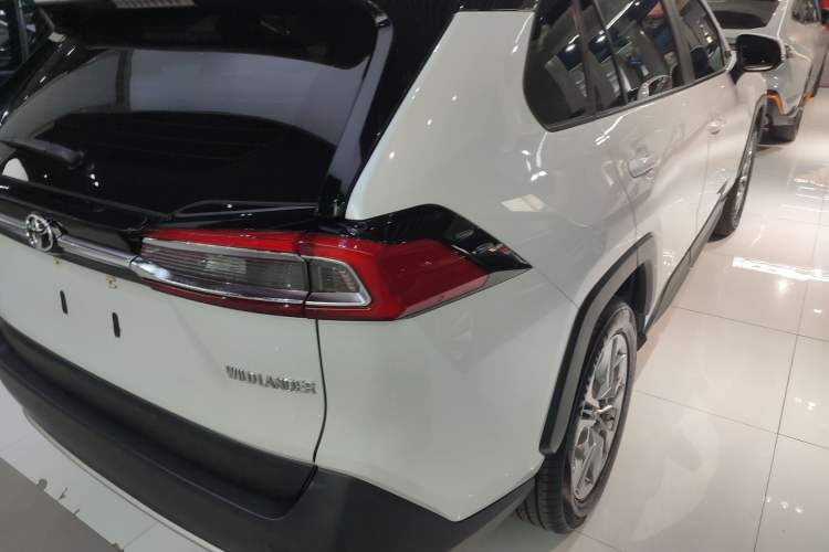 Used Toyota Wildlander 2022 2.0L CVT Two-Wheel Drive Luxury PLUS Edition
