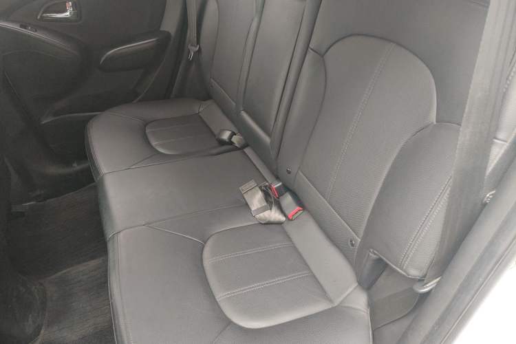 Used Hyundai ix35 2010 2.0L Automatic Two-Wheel Drive Elite Edition GLS Left Rear Seat