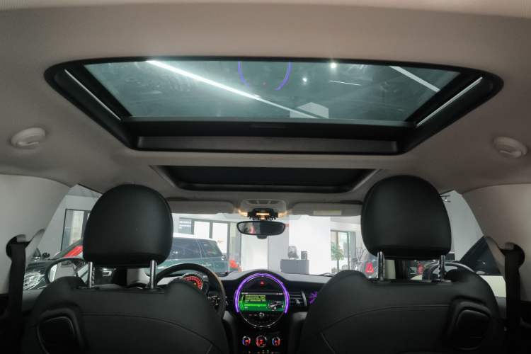 Used MINI 2019 1.5T COOPER Artist