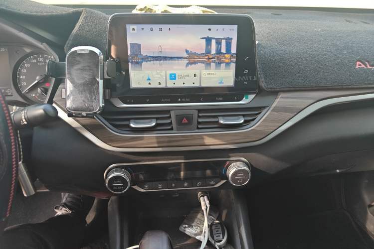 Used Nissan Teana 2021 2.0L XL Comfort Edition Audio And AC Panel