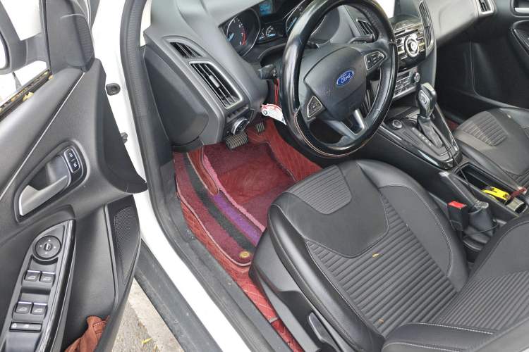 Used Ford Focus 2015 Sedan 1.6L Automatic Trend Model Driver Seat