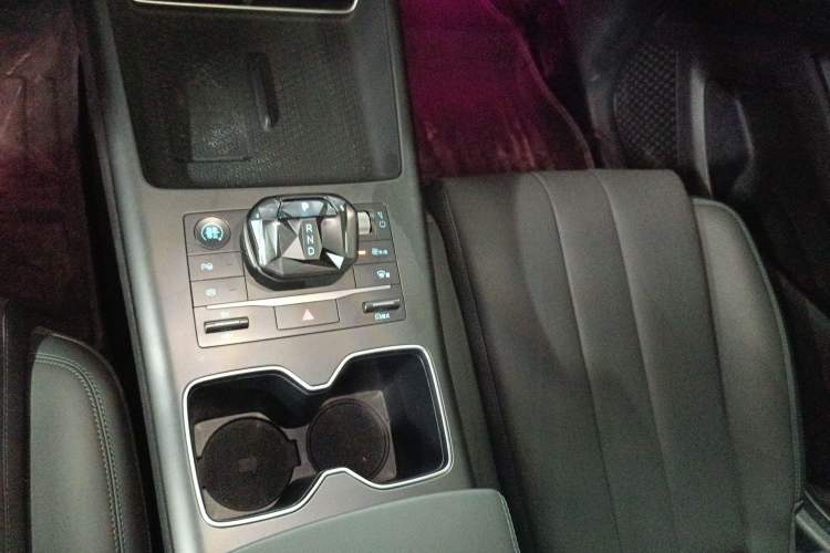 Used BYD Song Pro New Energy 2025 Second-Generation Intelligent Driving Version DM-i 115KM Excellence Edition Gear Lever