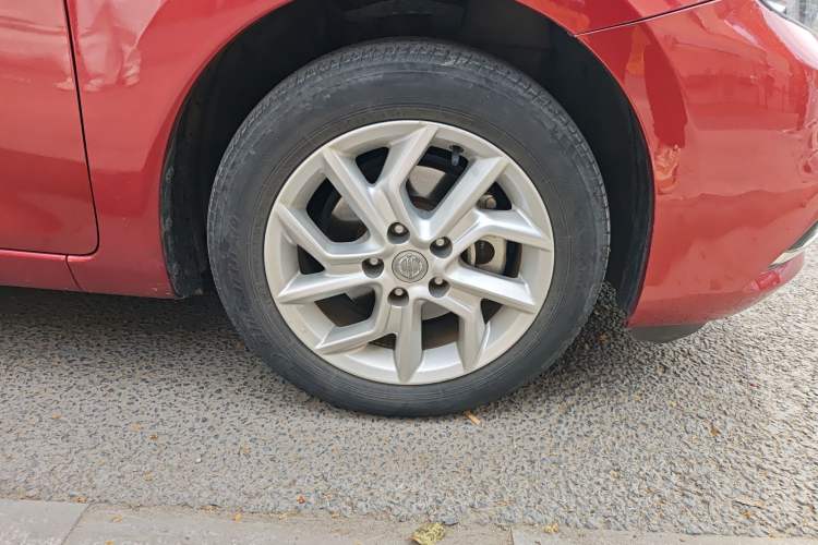 Used Nissan Tiida 2021 1.6L CVT Smart Drive Edition Right Front Wheel Hub