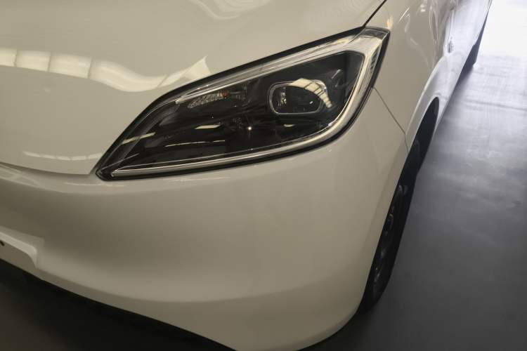 Used Wuling Hongguang New Energy 2024 All-Electric Model 300KM Practical Version
