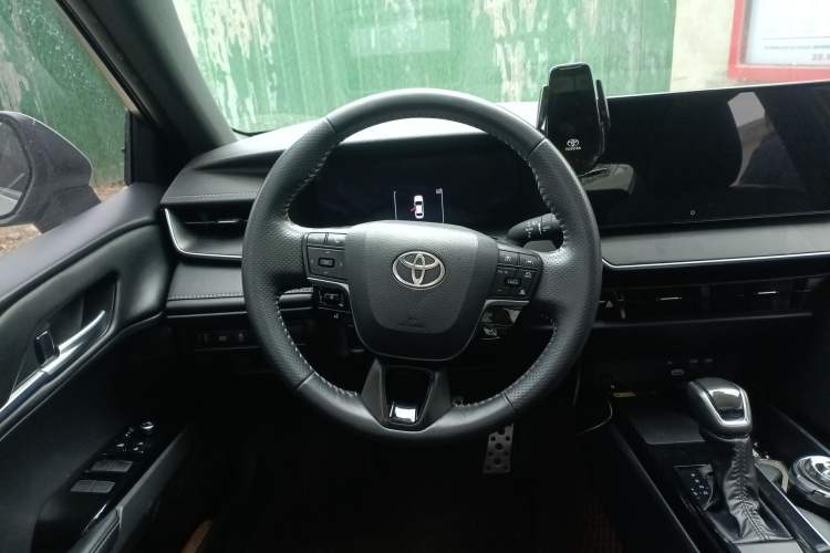 Used Toyota Camry 2024 Dual-Motor 2.0HS Sport Edition

