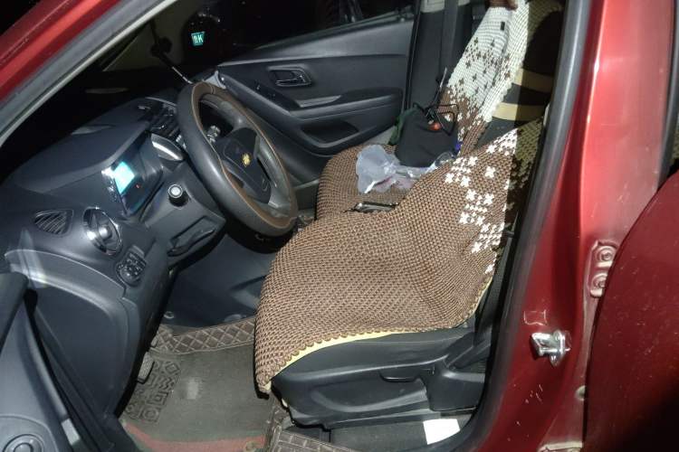 Used Chevrolet Trax 2016 1.4T Automatic Two-Wheel Drive Comfort Version with Sunroof
