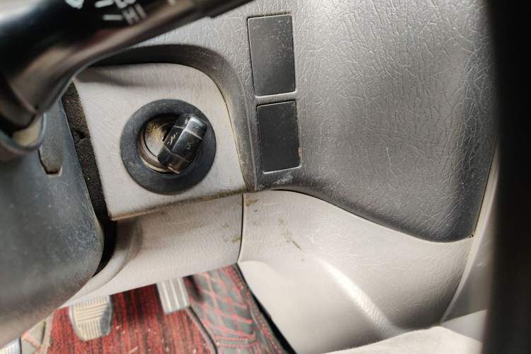 Used Foton Scenic G5 2020 2.0L Long-Wheelbase Flat-Roof 6-Seater Multi-Purpose Passenger Vehicle 1TZS
