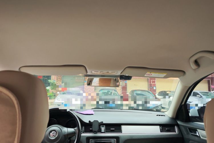 Used Volkswagen Bora 2014 1.6L Automatic Fashion Model Headliner