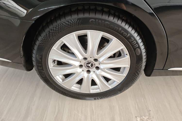 Used Mercedes-Benz S-Class 2019 S 320 L
