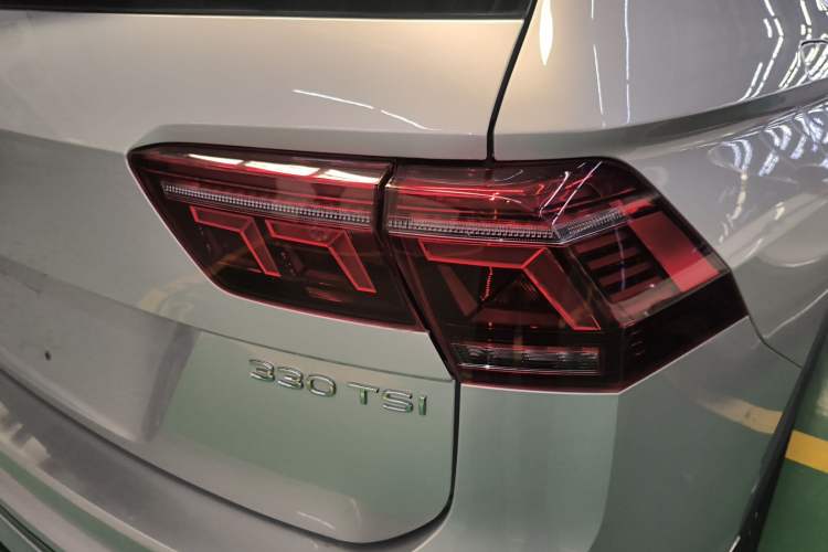 Used Volkswagen Tiguan L 2023 330TSI Automatic Two-Wheel Drive R-Line Enjoyment Edition