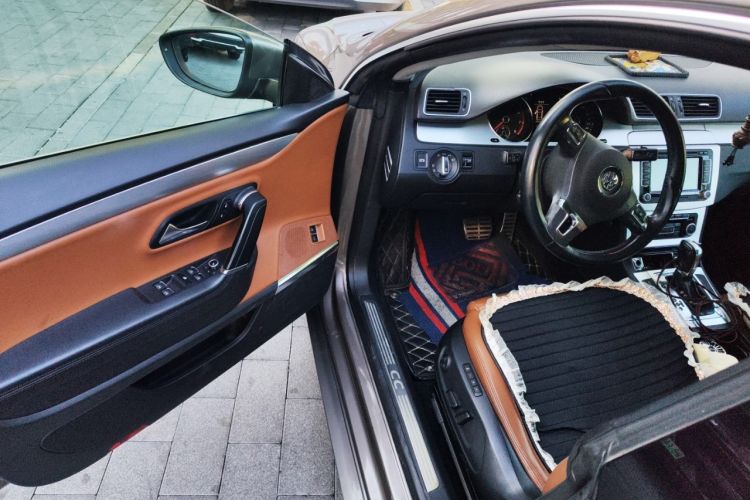 Used Volkswagen FAW-Volkswagen CC 2011 2.0 TSI Luxury Edition
