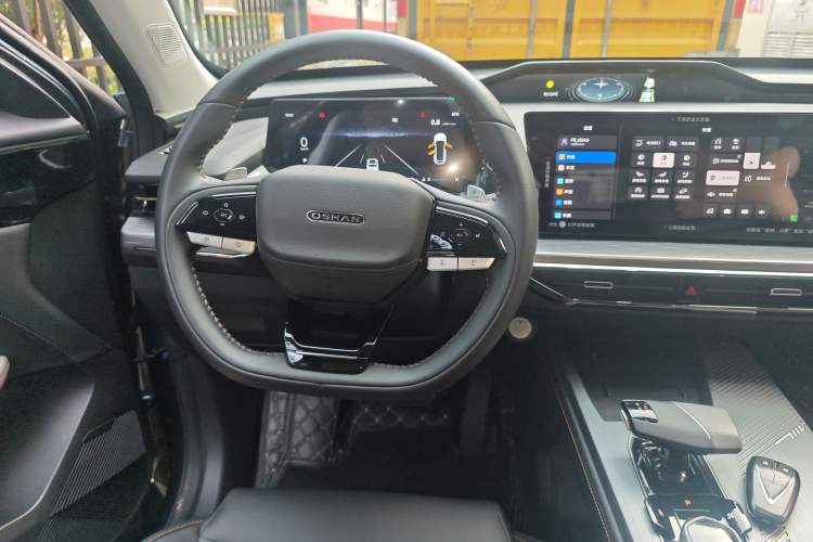 Used CHANGAN OSHAN Z6 2022 Blue Whale 1.5T DCT Smart Edition