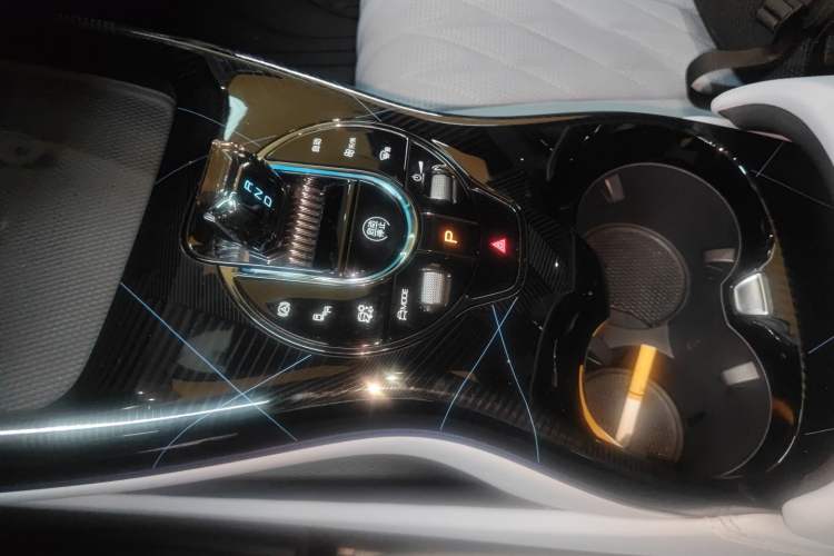 Used BYD Seal 2022 700 km Long-Range Rear-Wheel-Drive Version Gear Lever