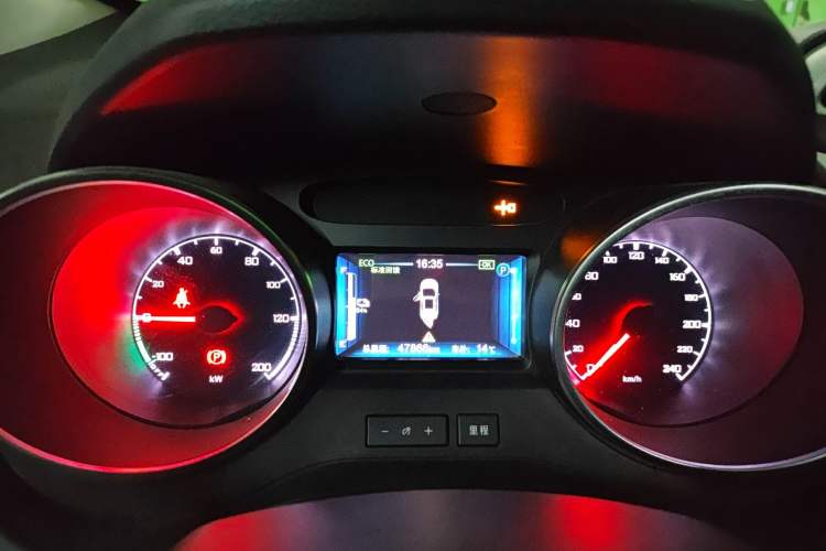 Used BYD Yuan New Energy 2018 EV360 Smart Connect Cool Edition
