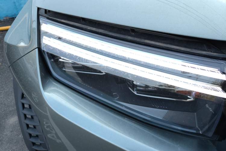 Used Formula Leopard Titanium 3 2025 501 km All-Wheel Drive Intelligent Driving Max Edition
