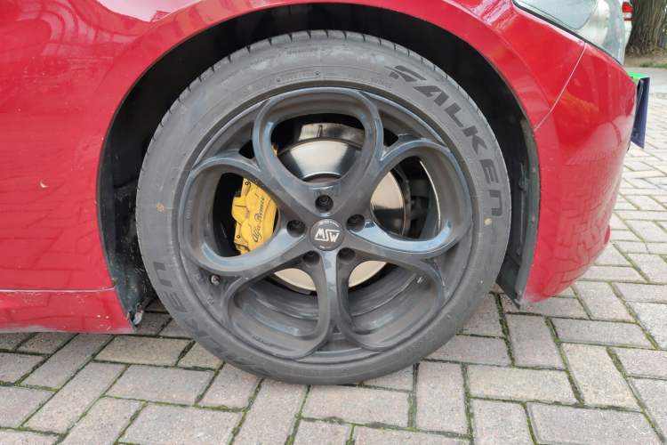 Used Alfa Romeo Giulia 2017 2.0T 200HP Luxury Edition
