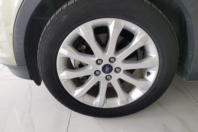 Used Ford Kuga 2015 1.5L GTDi Four-Wheel-Drive Elite Model
