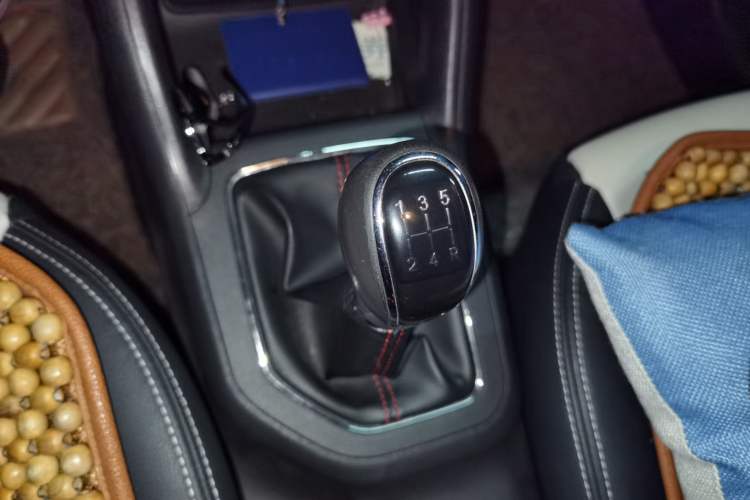 Used CHANGAN CS35 2017 1.6L Manual Luxury Model
