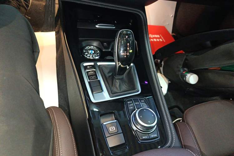 Used BMW 1 Series 2022 125i M Sport Night Edition Gear Lever