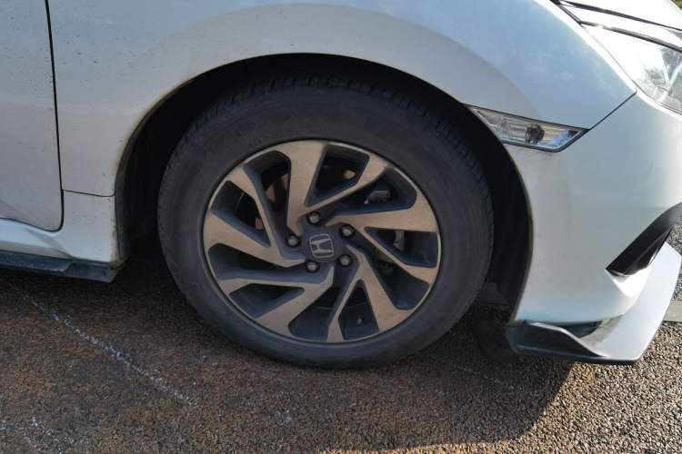 Used Honda Civic 2016 220TURBO CVT Luxury Edition
