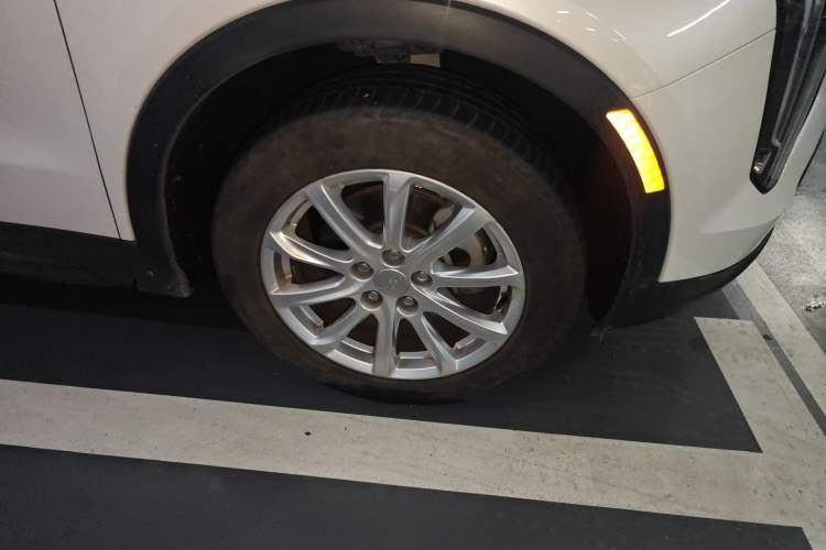 Used Cadillac XT4 2018 28T Two-Wheel Drive Tech Version