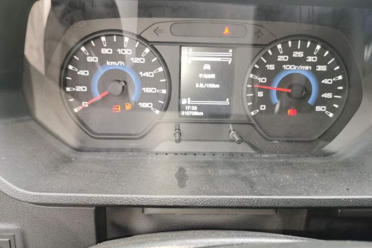 Used Iveco Daily 2023 2.5T A35M1 Short Wheelbase Mid-Height Single-Tire Side-Sliding Door 5–9 Seats