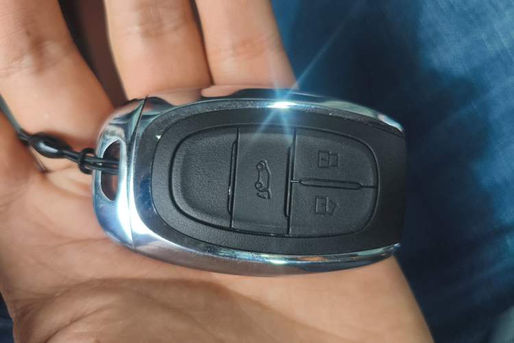 Used SAIC MAXUS G50 2022 1.5T Automatic Comfort Touring B Vehicle Key