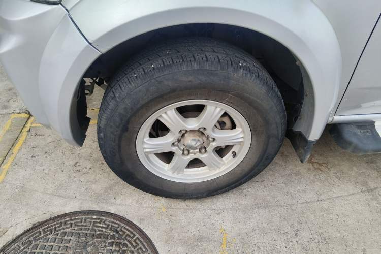 Used Great Wall Wingle 5 2017 2.0T European Version Diesel Two-Wheel Drive Advanced Large Double-Cab GW4D20E