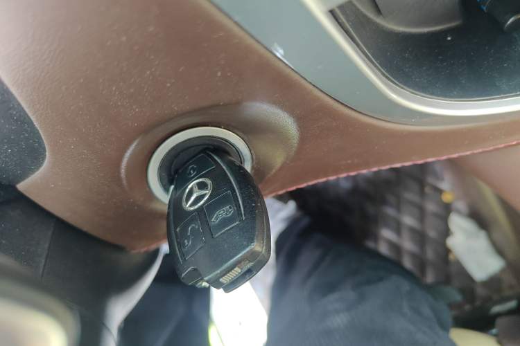 Used Mercedes-Benz Vito 2016 2.0T Elite Edition Vehicle Key