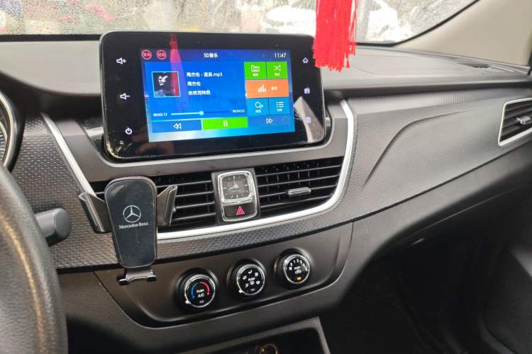 Used Baojun 730 2019 1.5T CVT Fashion Model 7 Seats China VI Emission Standard
