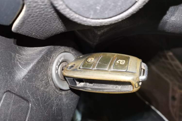 Used Isuzu JLM 2022 2.8T Classic Diesel Two-Wheel Drive Comfort Version with Long Wheelbase – JE493ZLQ6E
