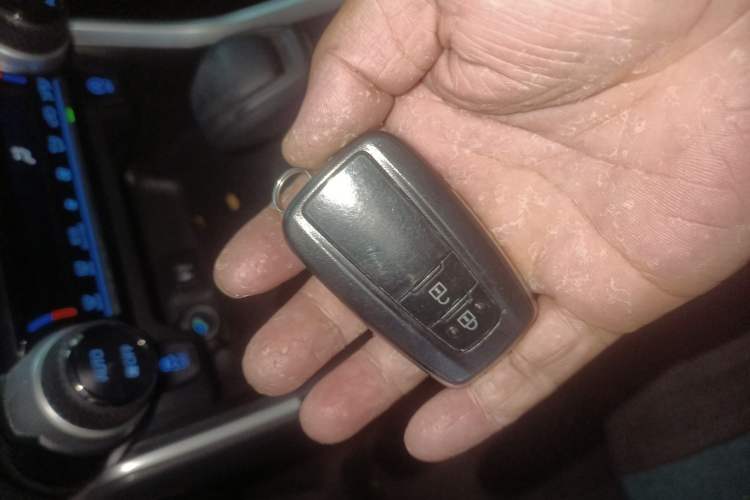 Used Toyota RAV4 2020 2.0L CVT Two-Wheel Drive Fashion Edition Interior 1