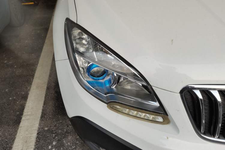 Used Buick Encore 2015 1.4T Automatic Two-Wheel Drive Urban Elite Version