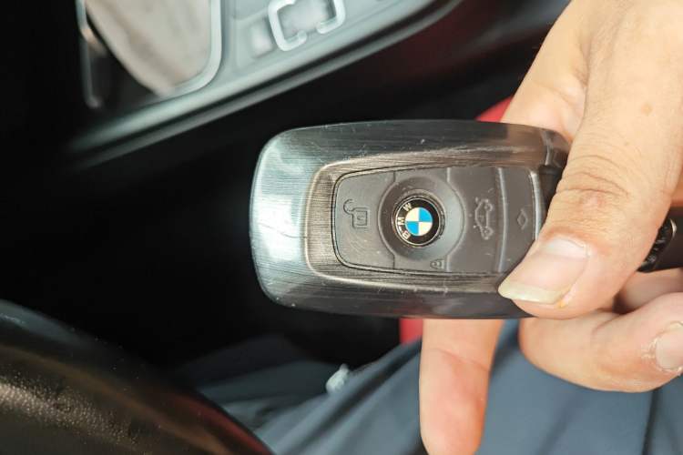 Used BMW 3 Series 2019 320i M Sport Package Vehicle Key