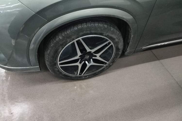 Used Landian E5 2023 1.5L DE-i 110 km Flagship Model 5 Seats
