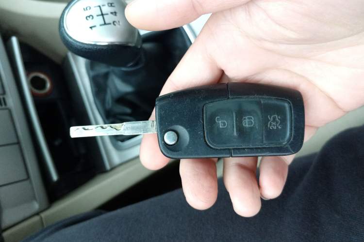 Used Ford Focus 2012 Sedan Classic 1.8L Manual Fashion Edition Vehicle Key