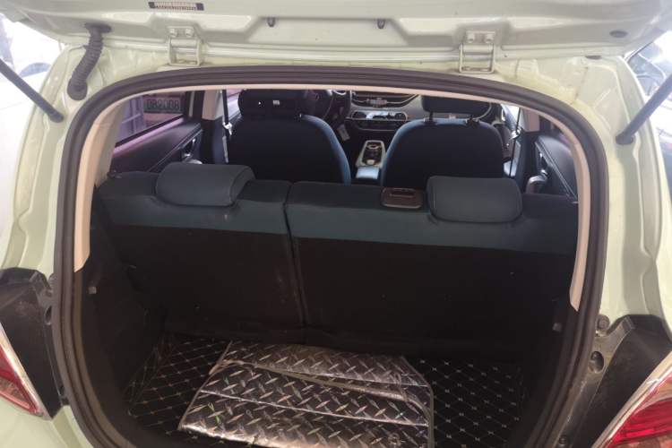 Used CHANGAN Benni E-Star 2022 Qingxin Edition Colorful Model Lithium Iron Phosphate
