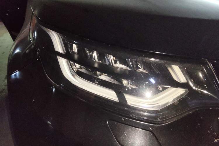 Used Land Rover Discovery 2017 3.0 SC V6 SE