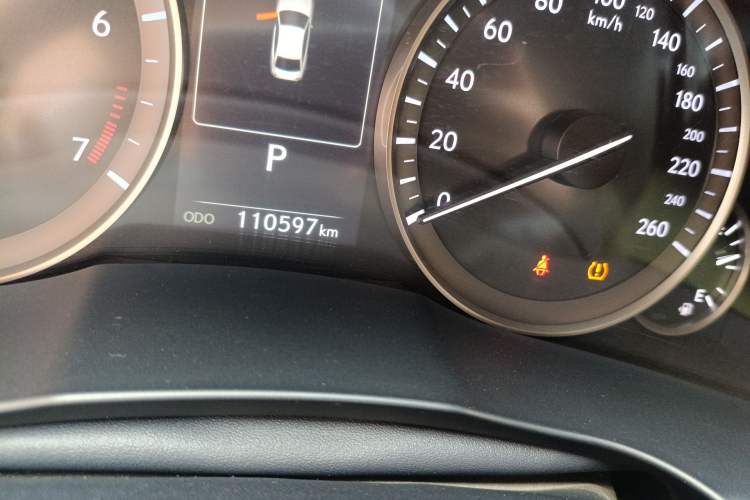 Used Lexus ES 2015 200 Elite Edition Odometer Close Up