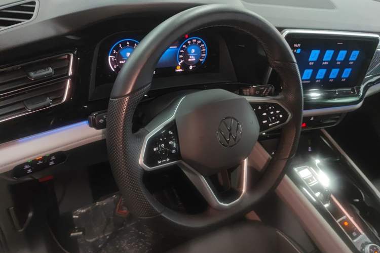 Used Volkswagen Teramont 2023 Facelift 380TSI Four-Wheel Drive Prestige Luxury Edition Center Console