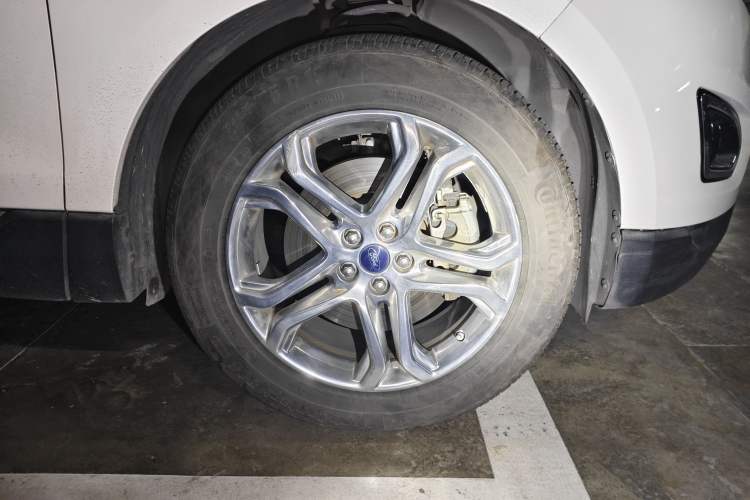 Used Ford Edge 2016 EcoBoost 245 Two-Wheel-Drive Titanium 7-Seater
