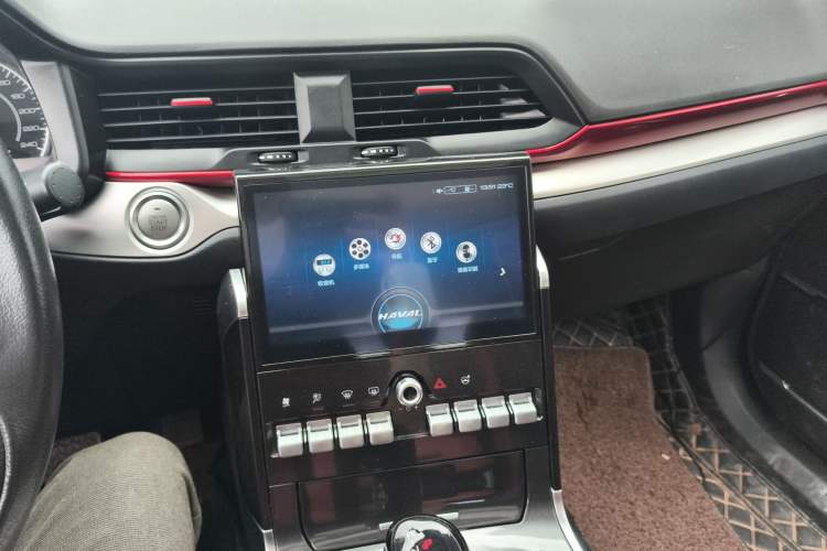 Used Haval H4 2019 1.5 GDIT DCT Luxury Smart Connectivity Version China VI Standard Audio And AC Panel